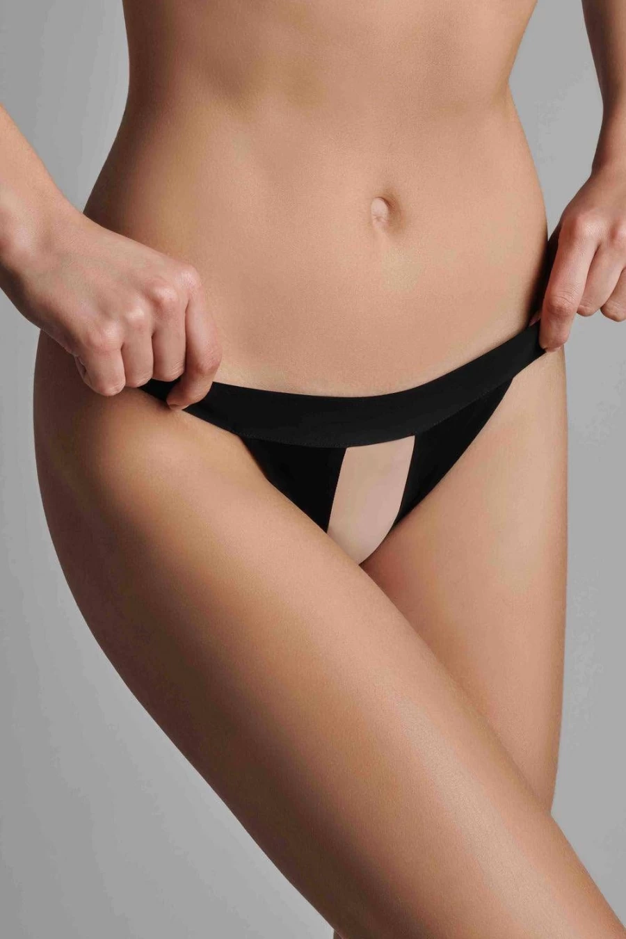 Maison Close Black Tapage Nocturne Open Thong - Luxury Lingerie