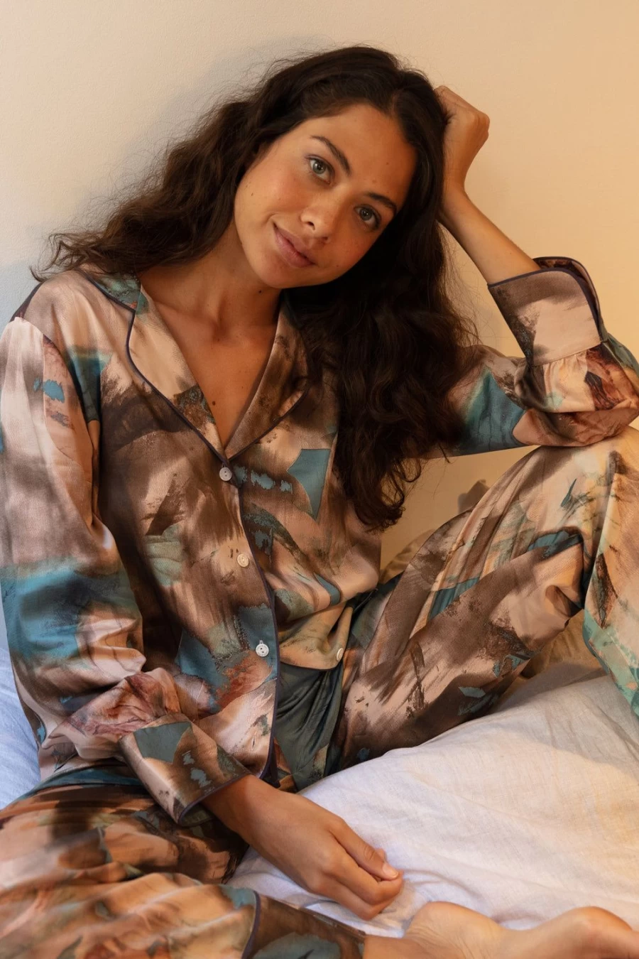 Fable & Eve Soho Abstract Print Pyjama Set - Multi-Colored Luxury Sleepwear