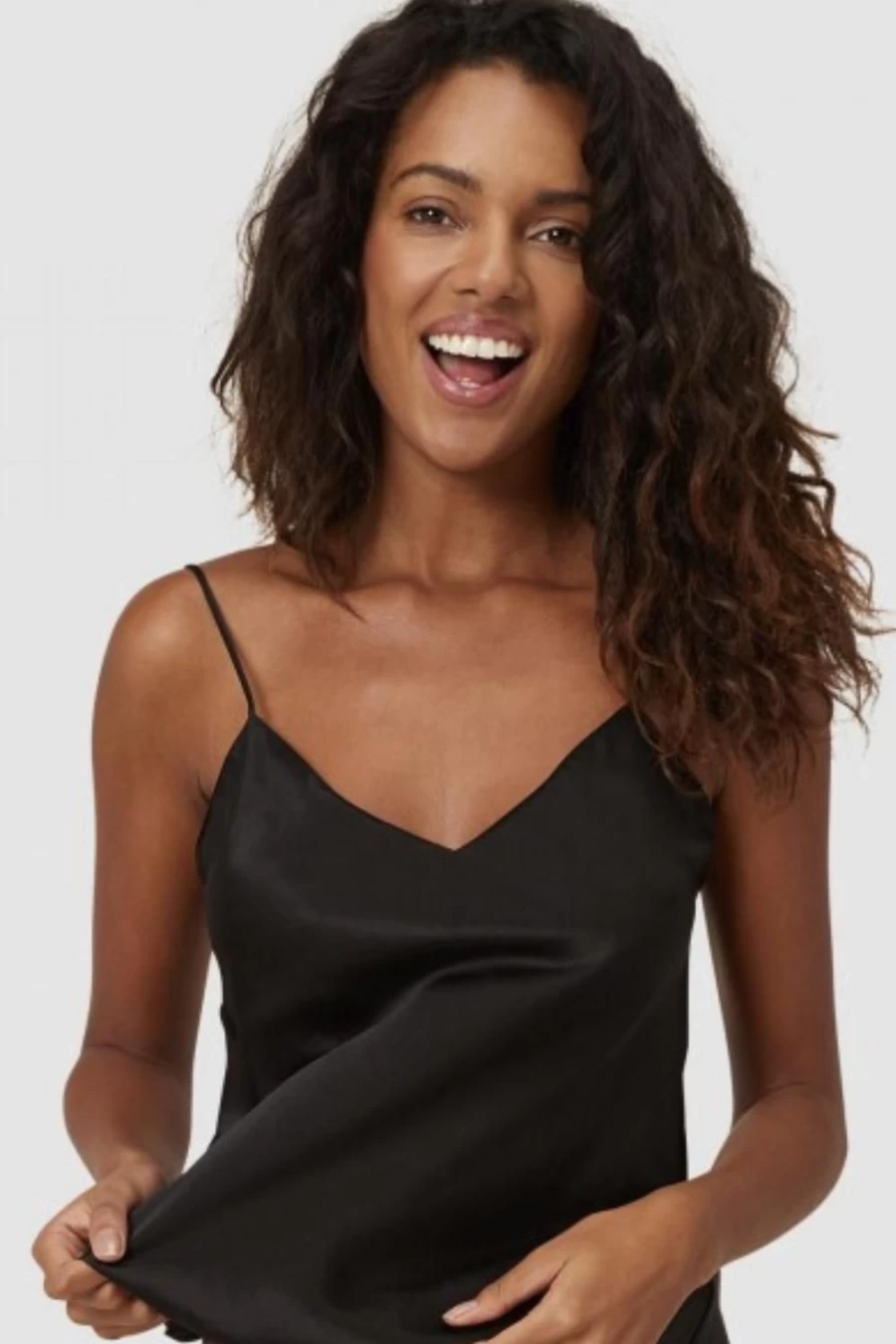 Simone Pérèle Black Dream Silk Camisole for Women - Luxurious Satin Sleepwear & Loungewear