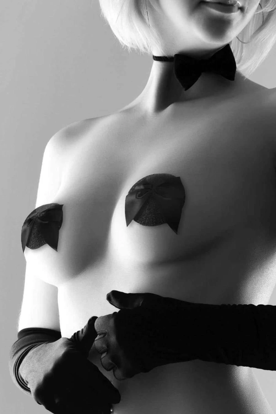 "Bijoux Indiscrets Black Bow Nipple Covers – Elegant Adhesive Pasties for Women"